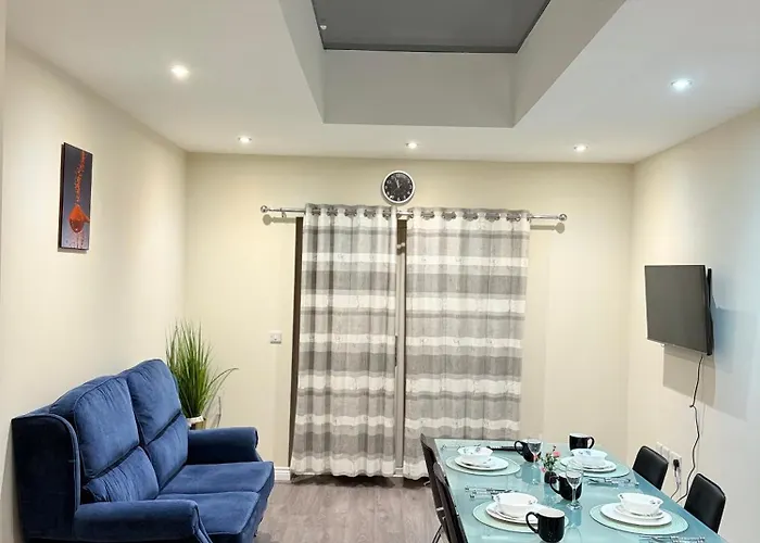 Flat 4 Garth House *